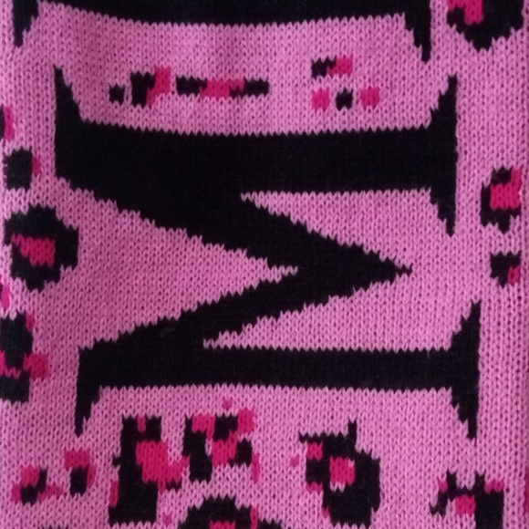 Sourpuss 3 pc  Pink Leopard Beanie Hat & Gloves w  Matching Scarf Knit  New - Picture 13 of 13